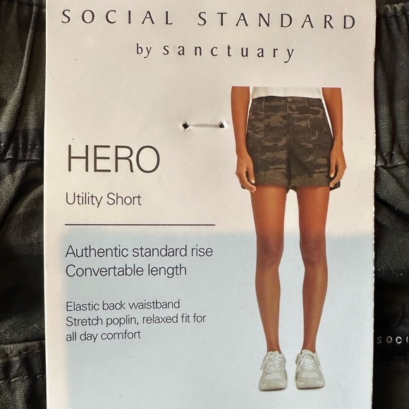 NWT Social Standard by Sanctuary Women's Hero Utility Short Size Large - Picture 4 of 4